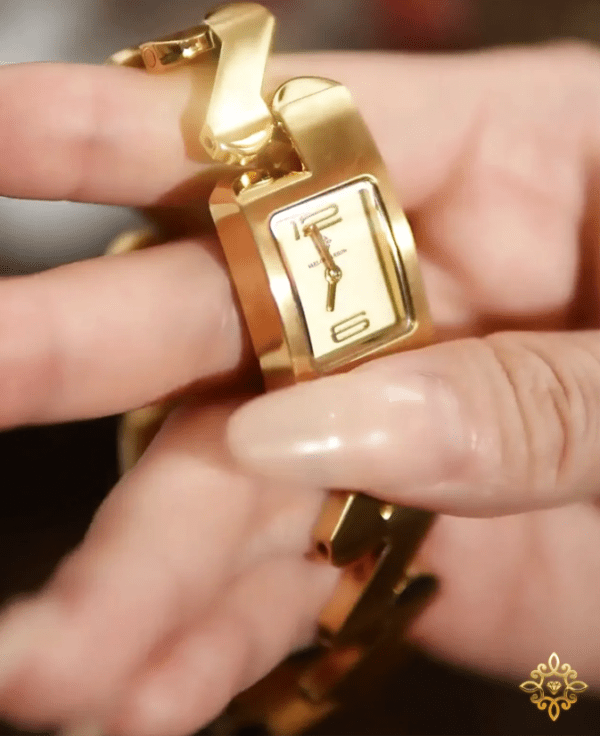 GUCCI Fashionable gold classic vintage watch - Image 3