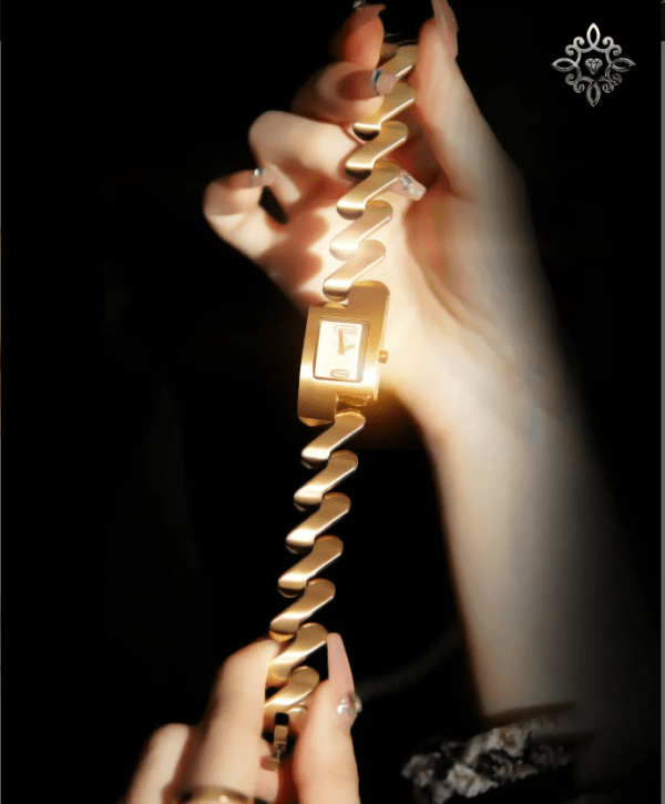 GUCCI Fashionable gold classic vintage watch - Image 4